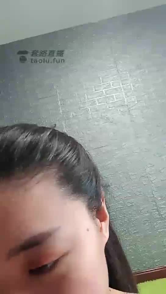 微笑 调教黑丝脚下贱狗 