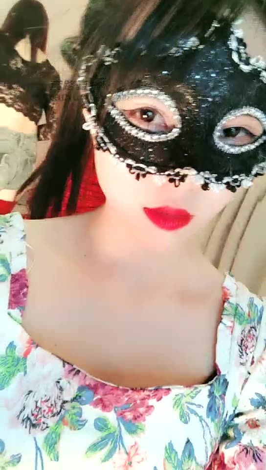 艾拉和十三姨 三个女王一起调教奴隶 刺激 
