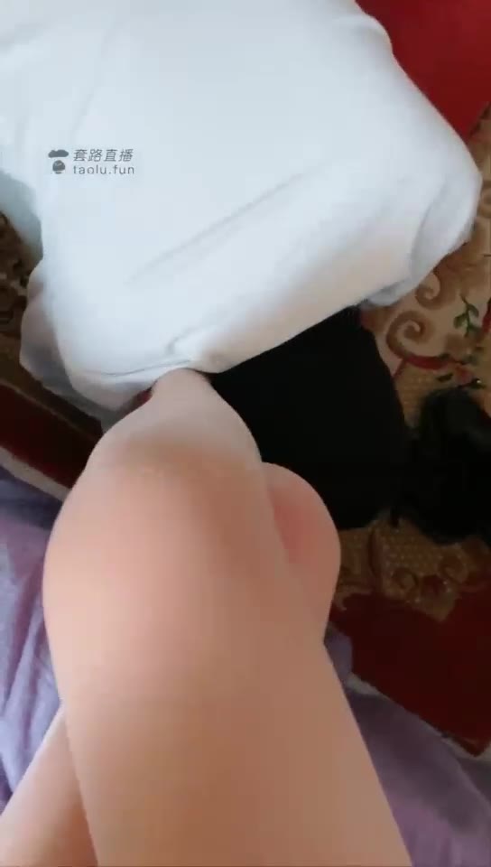 欣蕊 轻度M肉丝崇拜 高贵白狐面具 