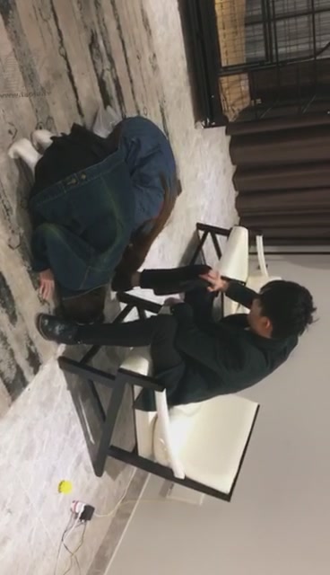 圣蒂祖宗 同好共享 惩罚打小报告的女奴 第4集  