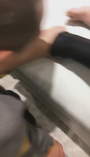 圣蒂祖宗 同好共享 羞辱送外卖的小哥  