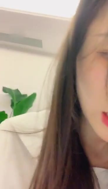 戴戴 吃个午饭 剩下的都是贱狗吃  