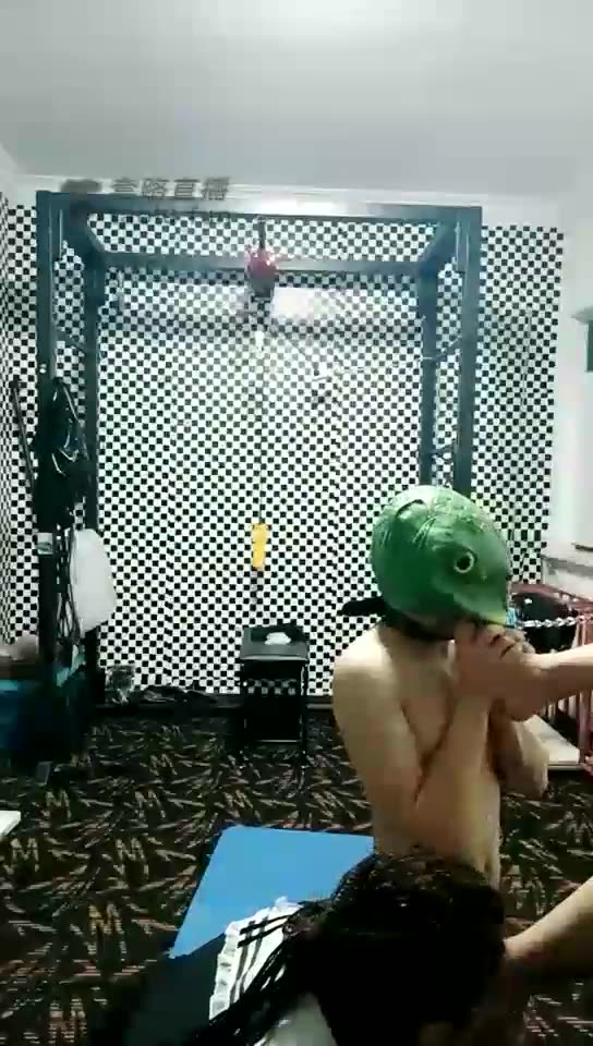 女魔头 公母狗一起玩 