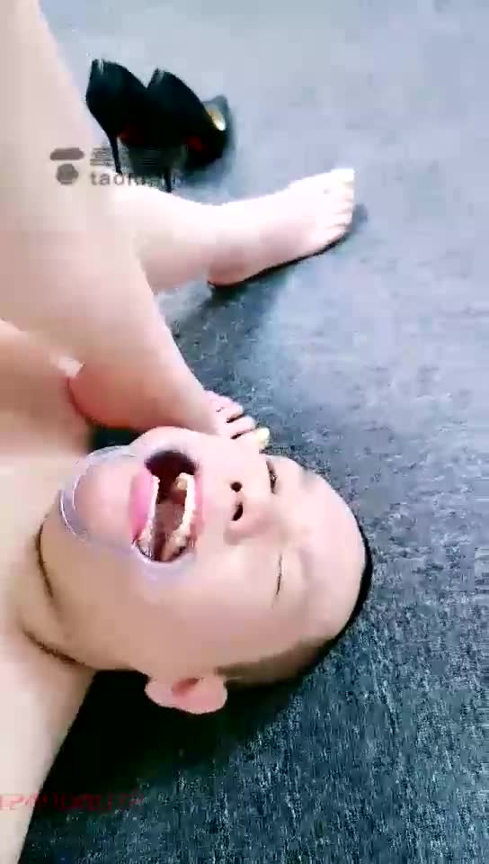 墨云 一场小m的噩梦开始了 耳光浓痰圣水强度sp 打的我手疼 肥猪嗷嗷叫 