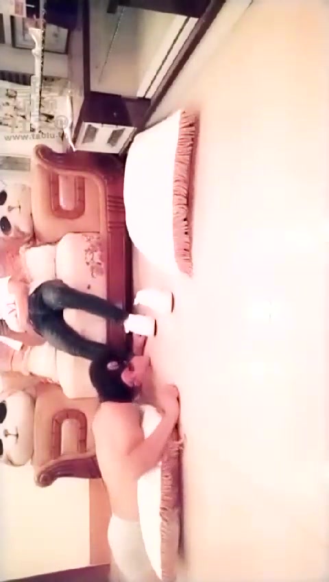 夫妻娜主 小板鞋踩踏 播完睡觉