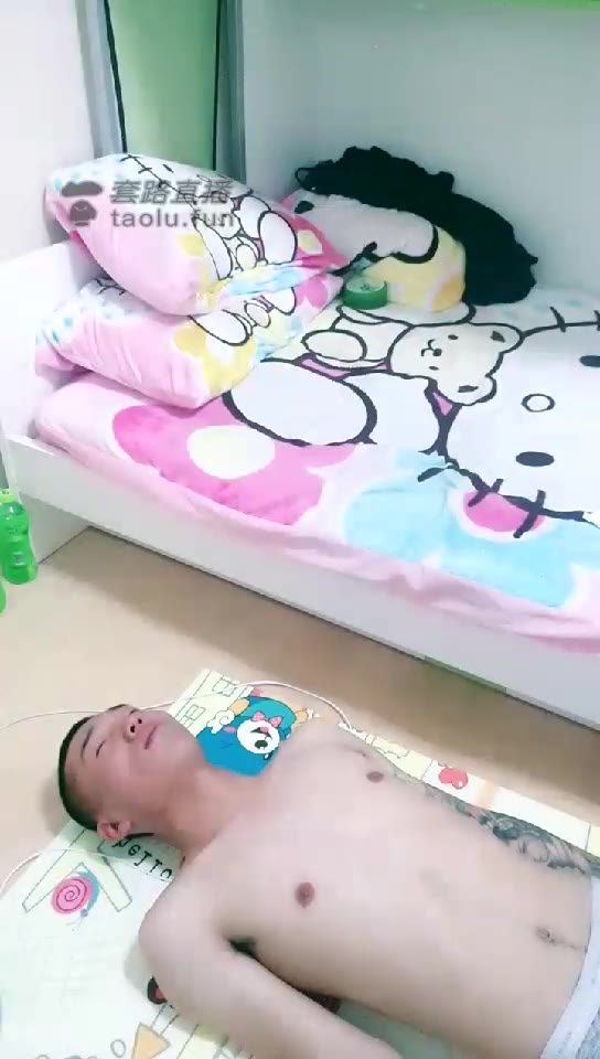 白冰冰 调教 圣水 黄金 强制榨精 恋足 推荐