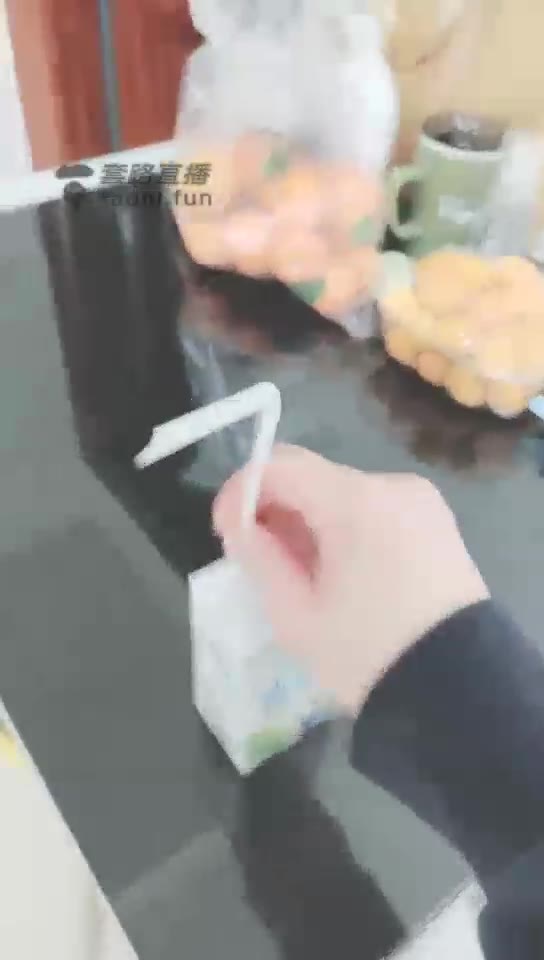 皇 牛奶喂食 恋足 脚奴