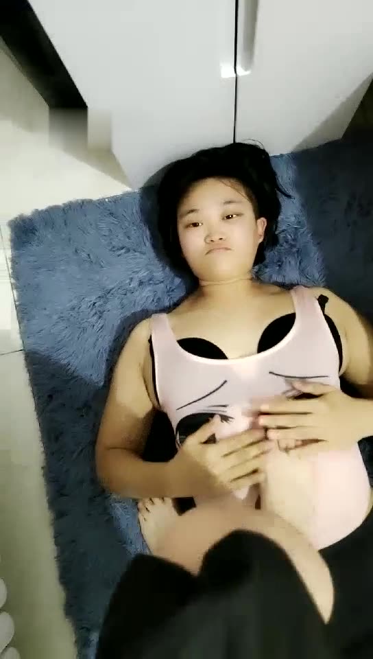 冰女王 全体重踩踏女奴