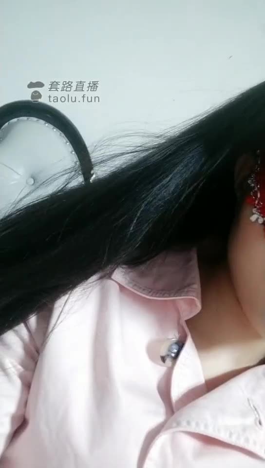 艾拉 第一视角播臀 牛仔裤裤里丝 口水
