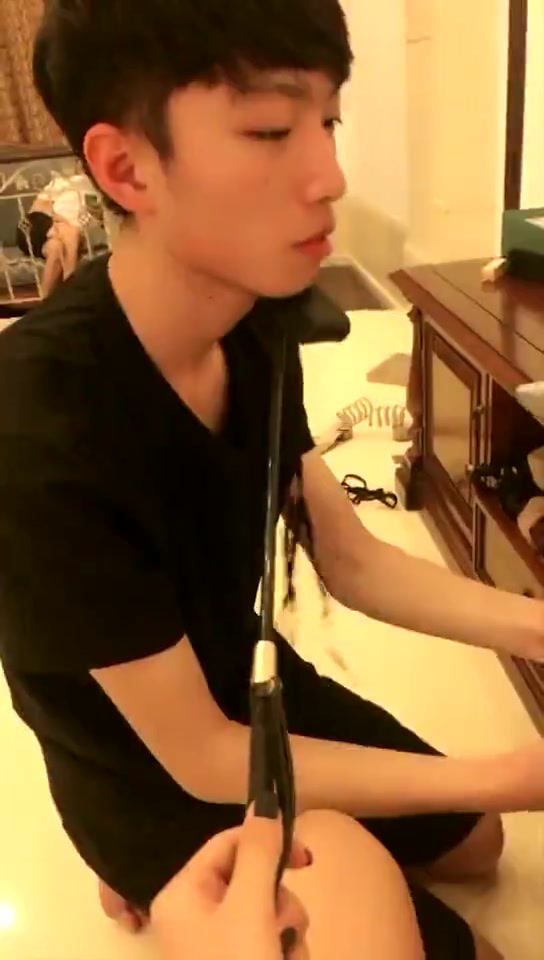 木木 室外直播在邻居门口调教贱狗