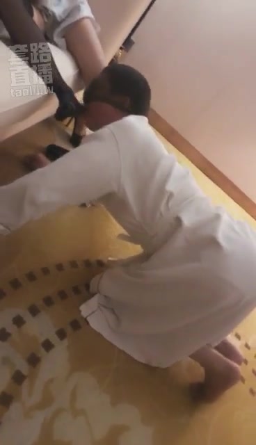 鸳迟 双调小嫩狗
