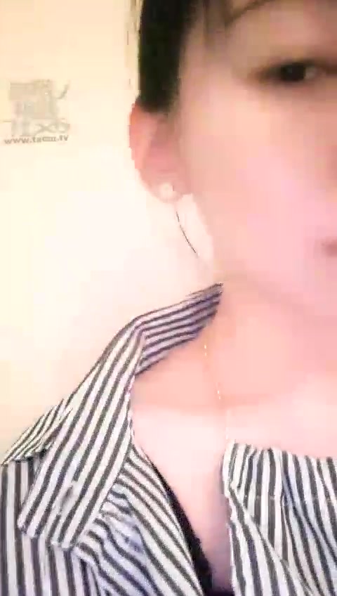 仟娇 骑马遛狗虐乳舔鞋底钻跨踩踏骚公狗