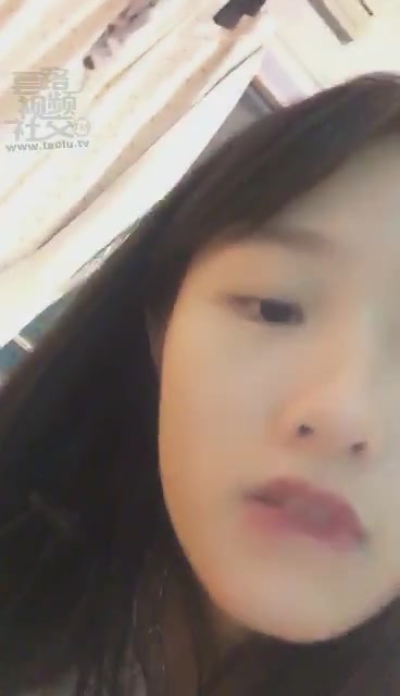 子颜 边喂圣水边给主人洗脚