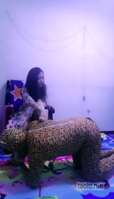 哈尔滨飞鱼 捆绑调教豹纹狗恋足