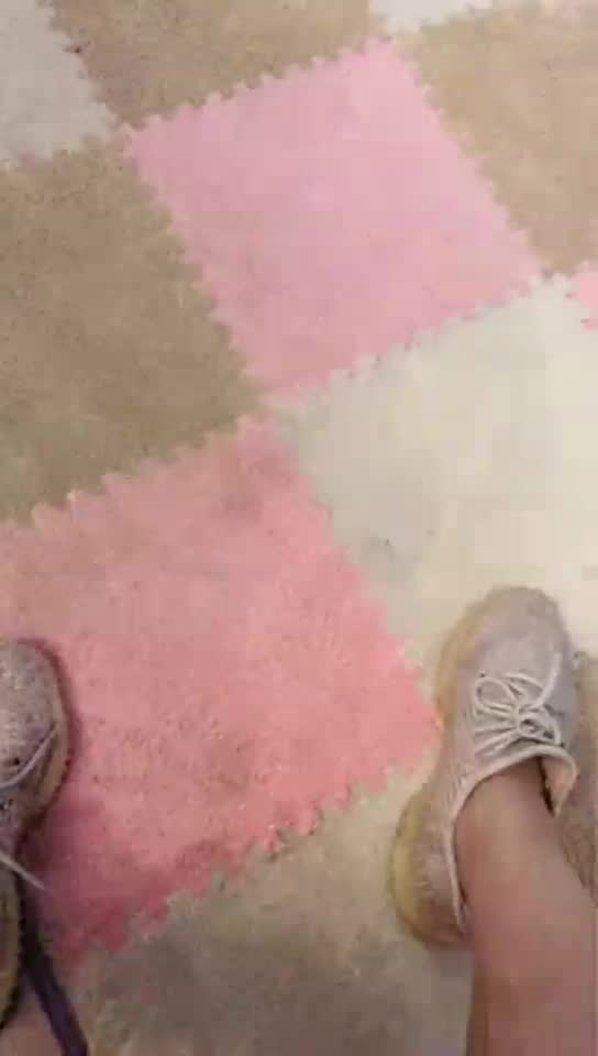 广州楚楚 TJ银行职员