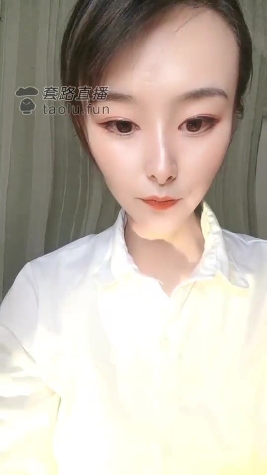 久瑶女神 霸道女老板和员工的故事