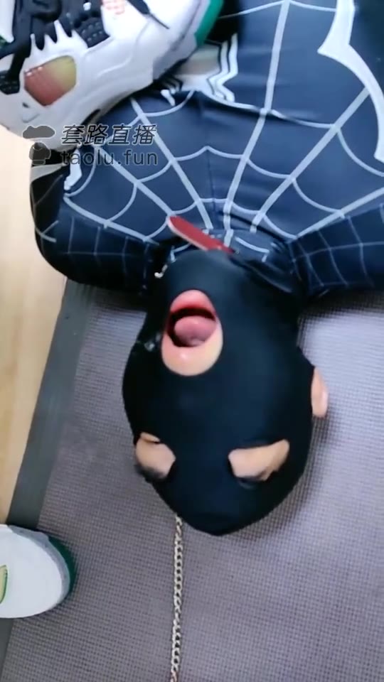 暴力女神 虐废蜘蛛侠 贱货哭喊求饶