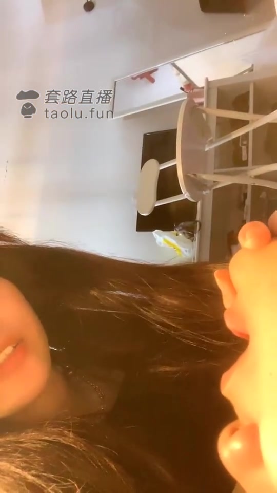 西怡 闺蜜男友背着闺蜜来找我