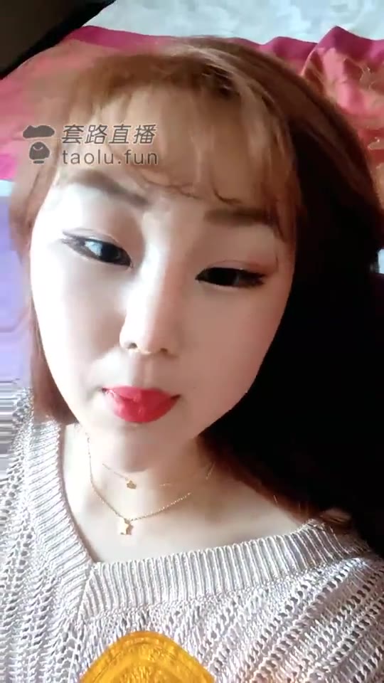 莉娜 调教 妈妈的口舌保养