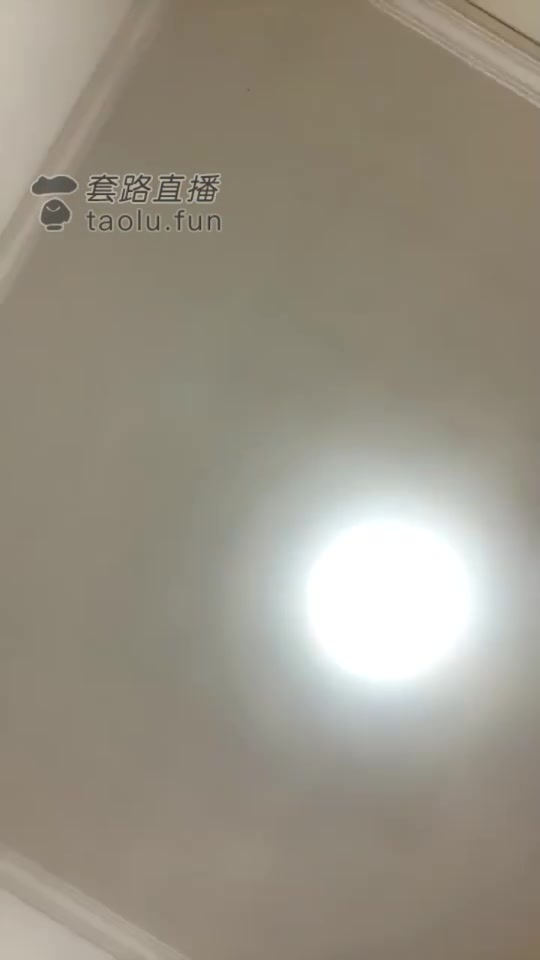 小痴大人 镊子夹 舔超敏感的奶头