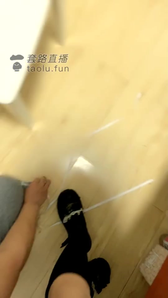 小痴大人 调教新来的直播M