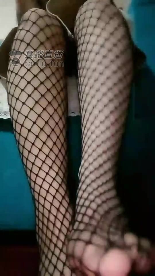 禾璐 深夜红绿灯