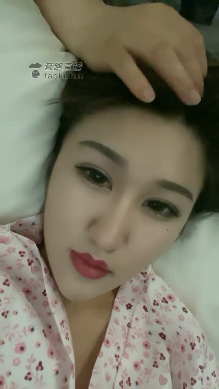 周一学姐 足疗店按脚 激情澎湃 口水