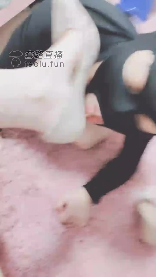 灵竹 脚深喉 狗狗想吐 还得忍着