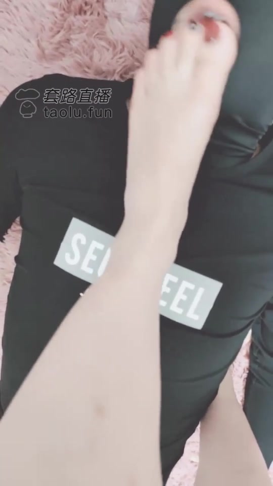 灵竹 脚深喉 狗狗想吐 还得忍着