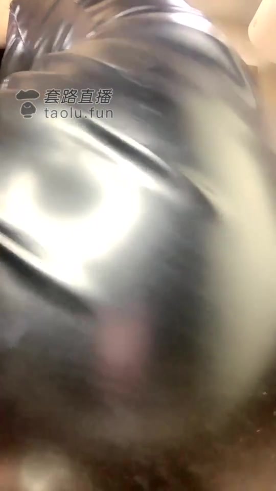 LisaQueen 卫生间榨精