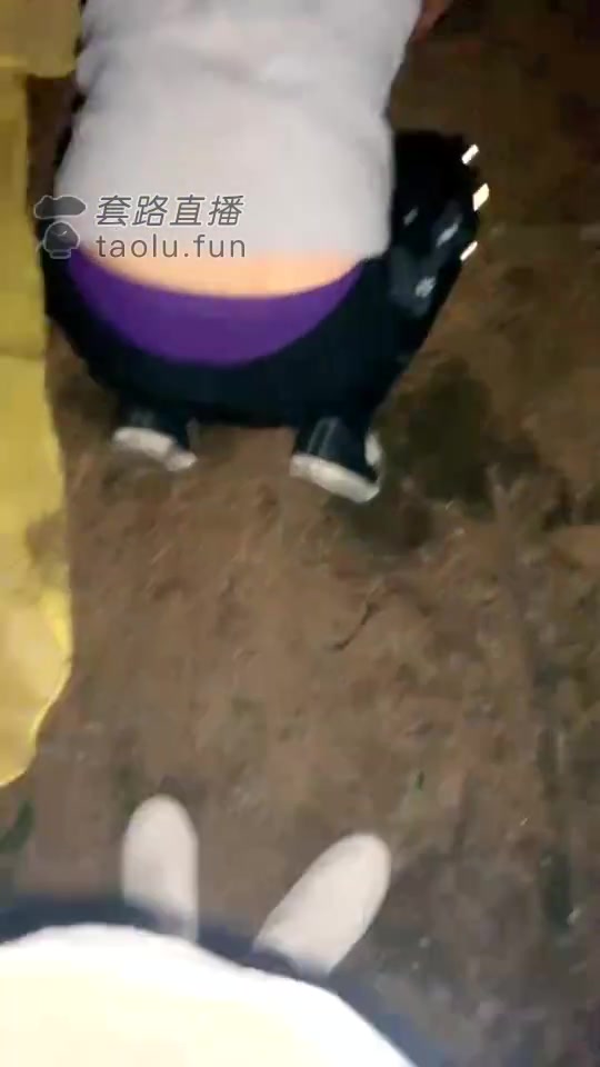 雪儿 双女王户外调教