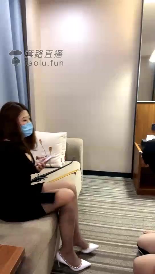 诺丝 后妈教育废物儿子打屁股 打手心 扇耳光