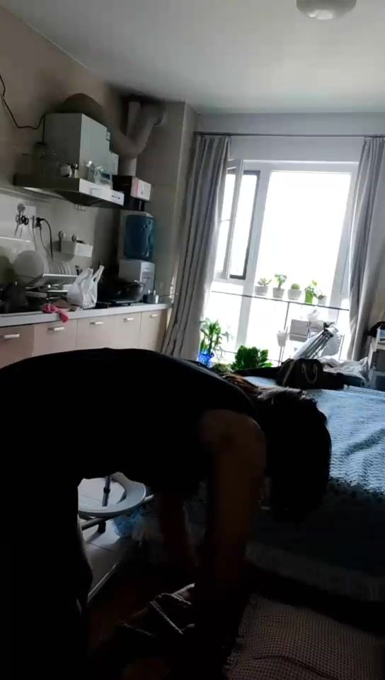 霸道总裁乐爷 家奴侍候 洗脚 脚垫