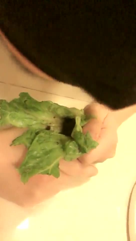 米爷爷 贱狗阿龙被迫享受黄金大餐