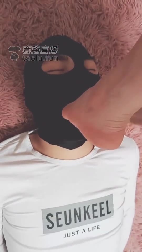 夏琳 舔人字拖鞋底 深喉