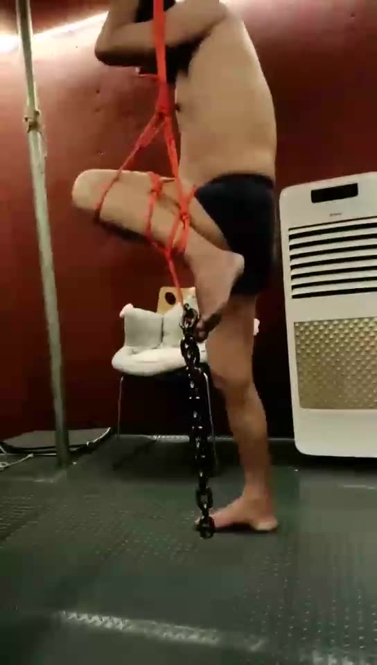 唯雅 临时收拾调教 吊虐