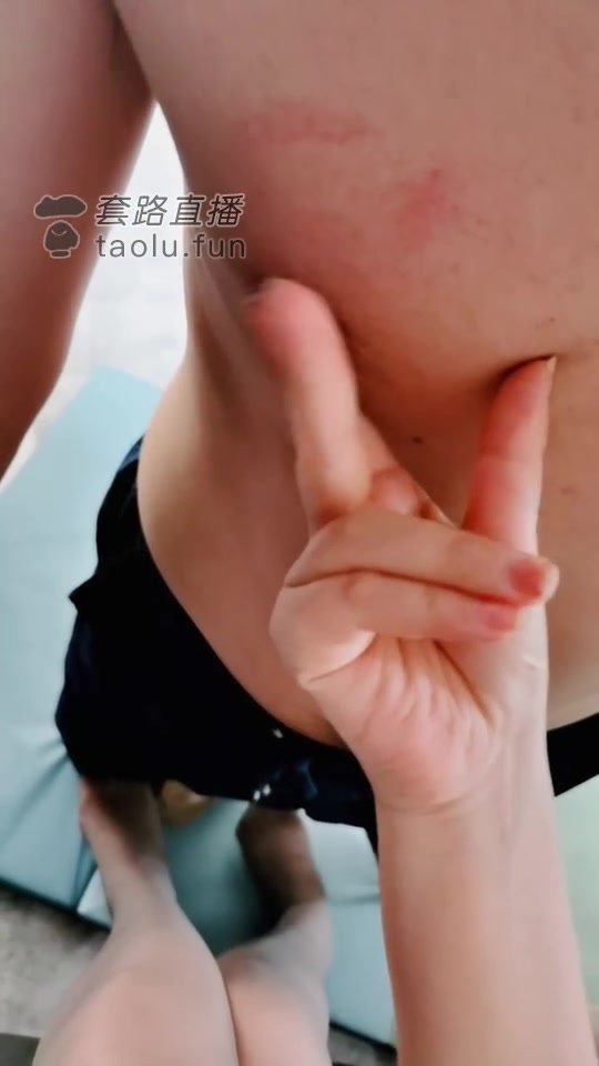 雅典娜 生活化调教 午休前马桶伺候