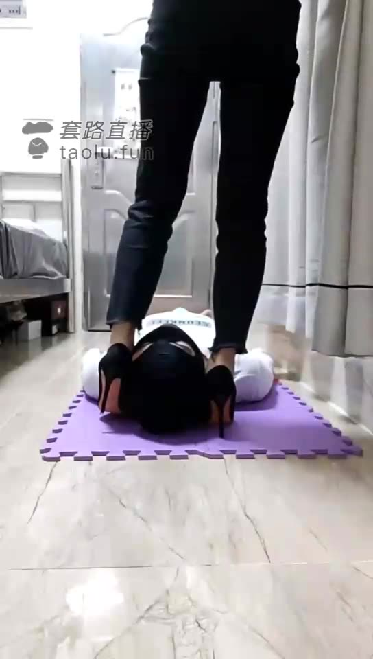 风月 骑马 坐脸窒息 恋足癖 21分钟