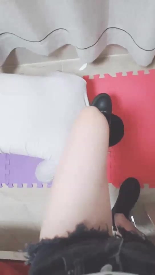 夏琳 靴子里的美食 令狗兴奋