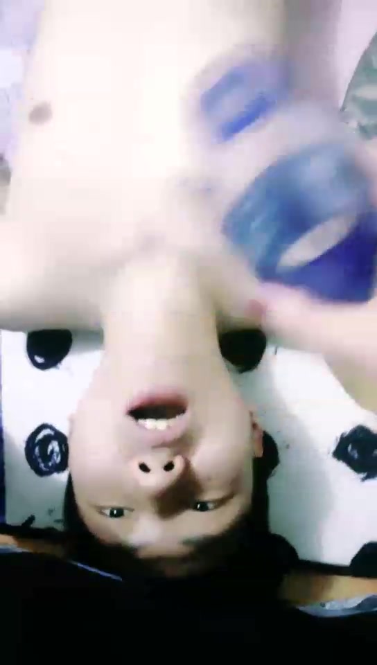 馨儿夫妻 口水圣水舔脚