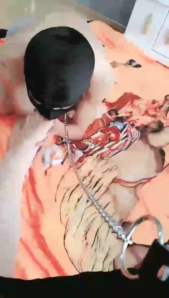 魅 贱狗舔脚 虐乳 踢JJ