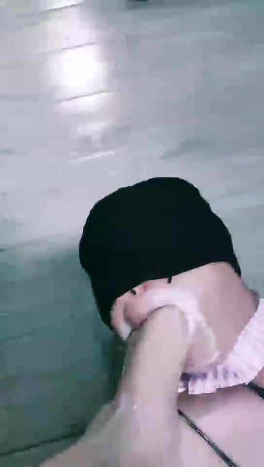 小希女王 调教贱狗 吸奶足浴