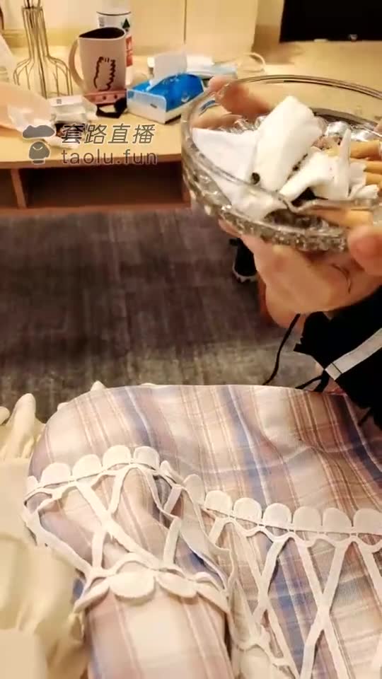 女攻驾到 各种玩骚母畜