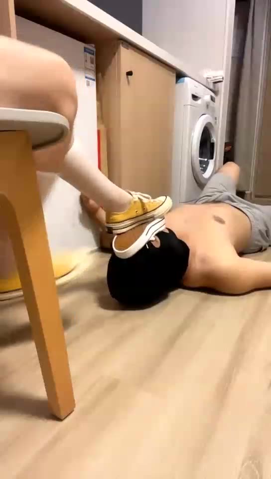 云云酱 全体重踩踏