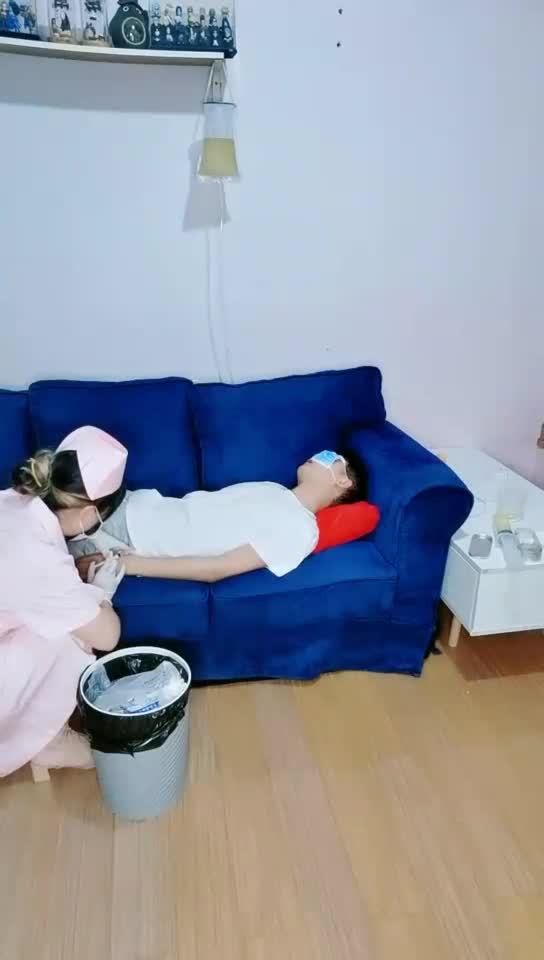 Female nurse forcibly feeds patients, humiliated and seduced, chews
