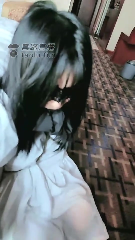 韩韩 群调一只刚入圈的小母仔和小公仔
