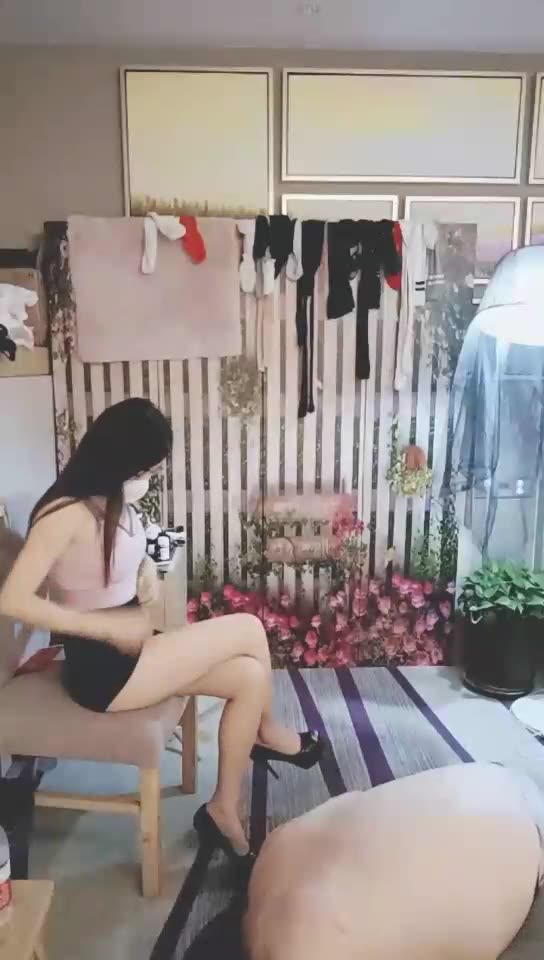 依然 挑战午夜耳光