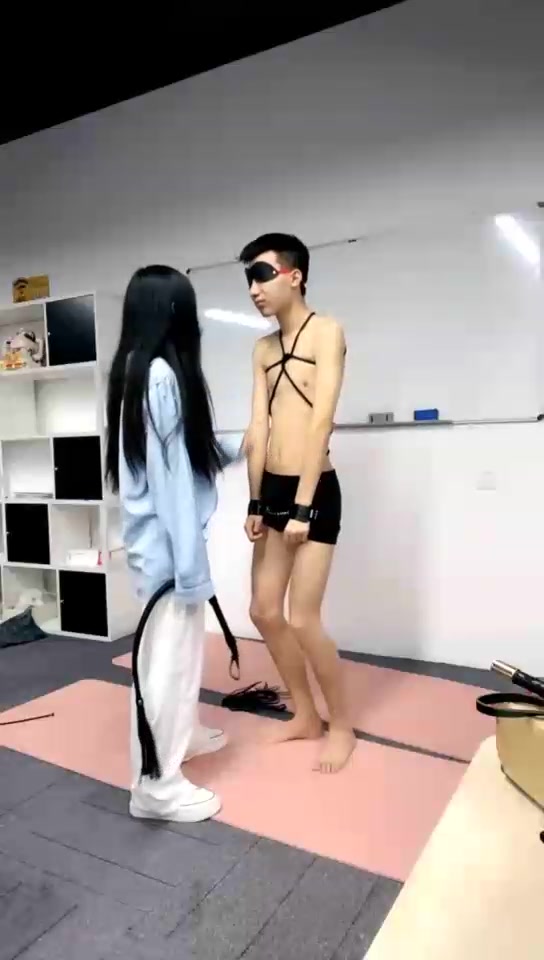 春山空野 办公室捆绑暴打圣水滴蜡