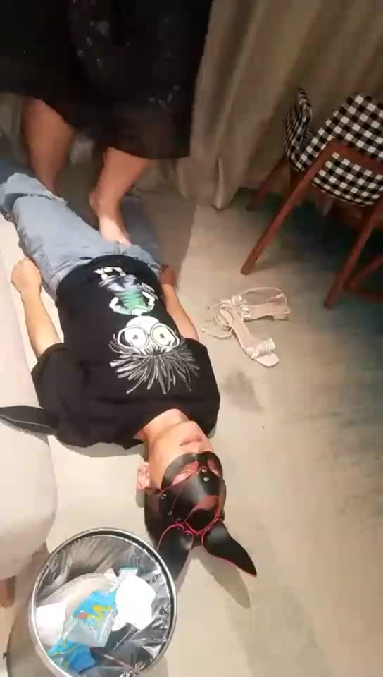 宝珠姐姐 恋足耳光踢裆踢JJ