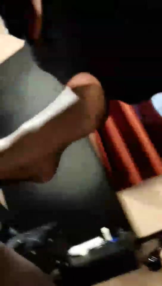 希蓝郡主 剧情 调素人同事 舔脏鞋底 舔丝袜脚